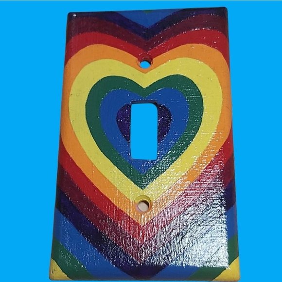 Handpainted Light-Switch Plate - Rainbow Heart - Picture 1 of 1